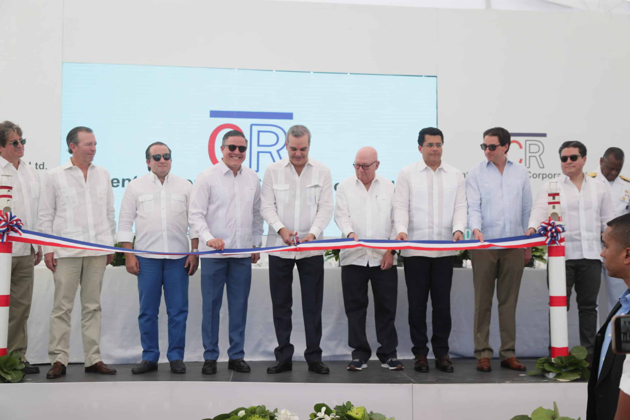 Abinader inaugura ampliación de Terminal Turística La Romana