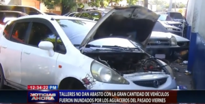 Talleres no dan abasto con la gran cantidad de vehículos fueron inundados por los aguaceros del pasado viernes 