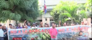 Jueza aplaza audiencia sobre rechazo barcazas en Azua