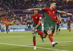 CCristiano Ronaldo, primer futbolista que marca en cinco Mundiales