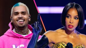 Chris Brown es abucheado en unos premios y Kelly Rowland lo defiende  