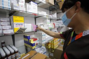 Escasez de medicamentos más allá de la subida del dólar