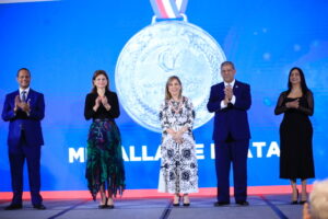 DGA gana medalla de plata en el Premio Nacional a la Calidad y Reconocimiento a las promisorias del Sector Público 