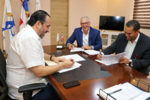 INEFI firma convenio tripartito para impulsar educación de calidad y el deporte 