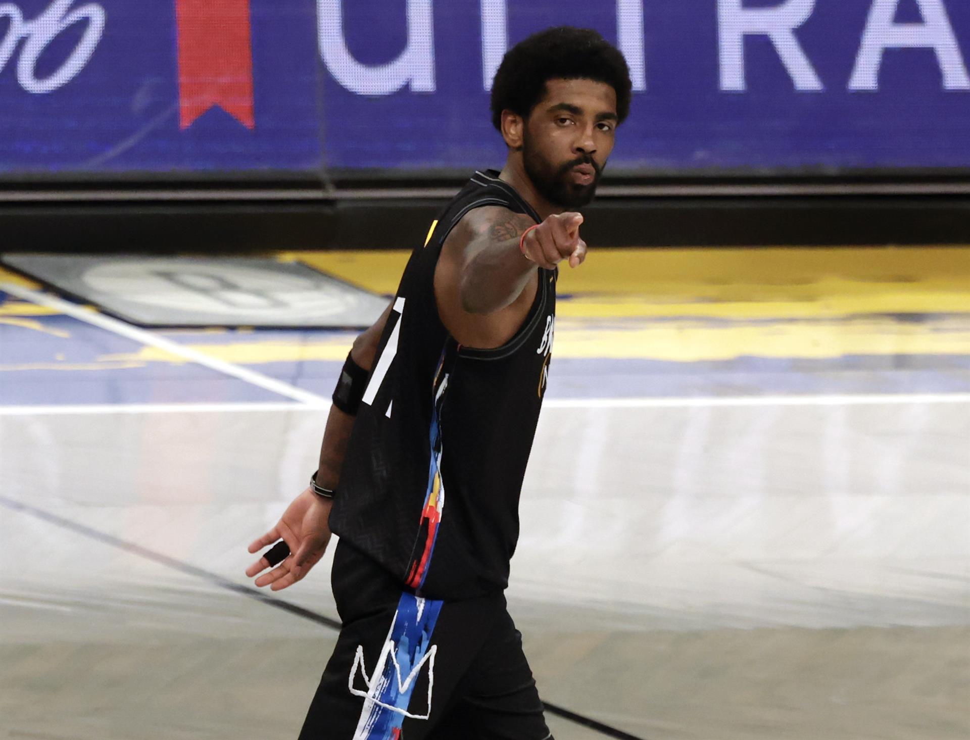Kyrie Irving y los Nets donarán un millón de dólares a la lucha contra el odio