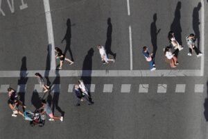 La ONU celebra que la población mundial alcanzó los 8,000 millones