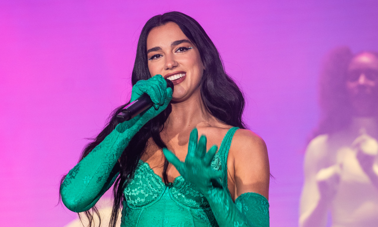 La cantante de música pop Dua Lipa obtiene la ciudadanía albanesa