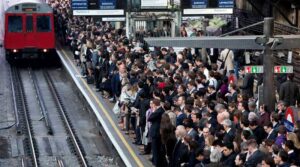Millones de afectados por la huelga de transportes en París y Londres
