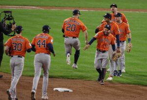 Peña y Verlander sitúan a los Astros a un paso de ganar la Serie Mundial