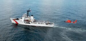 Rescatan a 22 migrantes que viajaban con peligroso oleaje al sur de Florida