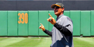 Toros contratan a Andy Barkett como nuevo dirigente