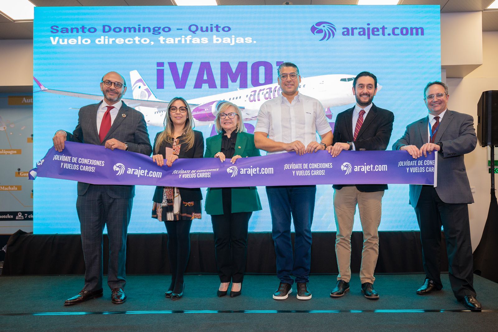 La aerolínea Arajet inaugura rutas a Ecuador