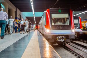 Metro y Teleférico varían horarios por festividades de Año Nuevo