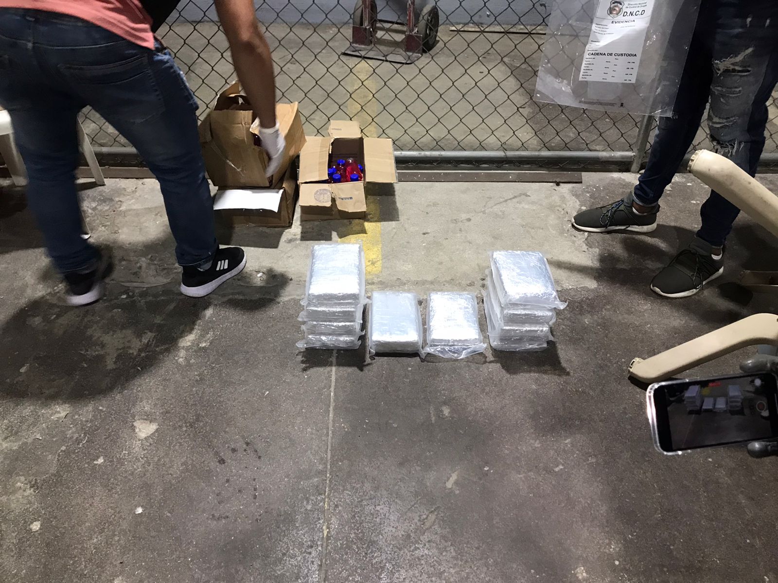 OCUPAN 10 PAQUETES DE COCAÍNA EN PUERTO DON DIEGO DE SANTO DOMINGO