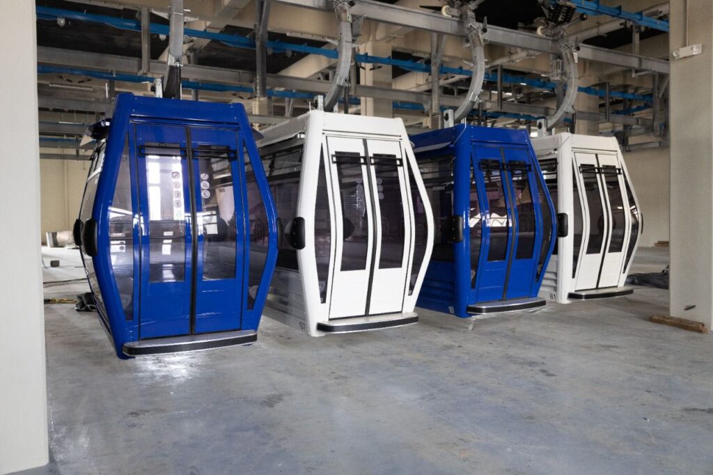 Llegan las cabinas del Teleférico en Los Alcarrizos