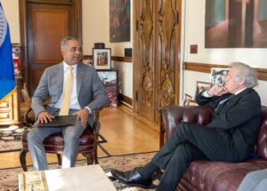 Ministro Joel Santos se reúne con secretario general de la OEA 