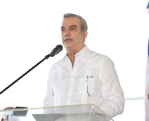 Abinader aborda con directores de medios la seguridad ciudadana  