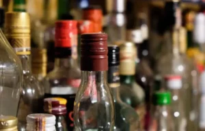 Opiniones a favor y en contra por reducción de horario de venta de bebidas en SD