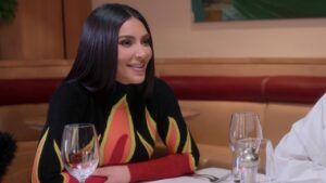 Kim Kardashian responde a críticas por fans de Kanye West
