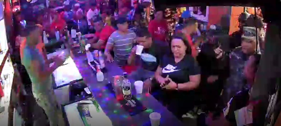 Se viraliza coronel enojado al no clausurarse bar que ordenó cerrar en SFM