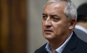 Guatemala: condena a 16 años a expresidente por corrupción 