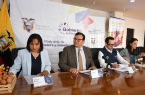 Ecuador declara la emergencia zoosanitaria por gripe aviar y sacrifica 180, 000 aves 