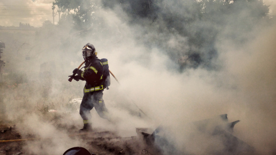 Incendios en un aeropuerto de Perú tras enfrentamientos por detención de Castillo