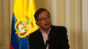 Presidente de Colombia cuestiona el papel de la Convención Americana ante crisis en Perú 