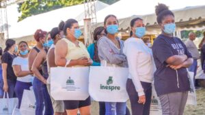 Abinader dispone rebaja Combos Navideños del Inespre a RD$650 