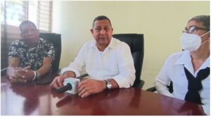 Alcalde de Santa Bárbara pone fin a conflicto por apropiación de terreno