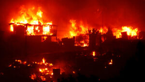 Chile declara estado de catástrofe por incendio en Viña del Mar