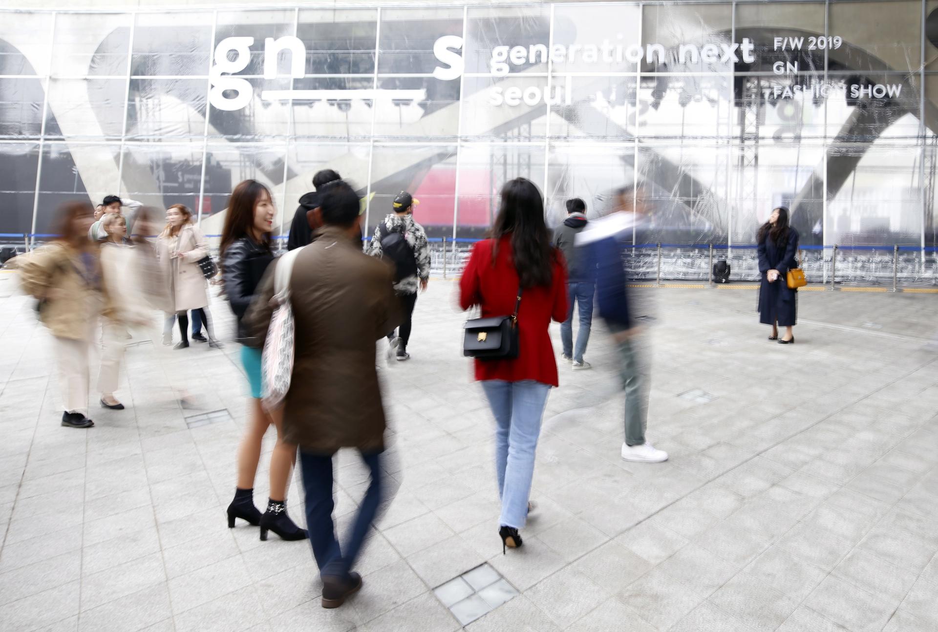 Surcoreanos eliminan la "edad coreana" y serán al menos un año más jóvenes