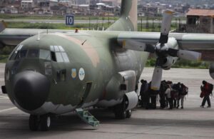 Costa Rica comienza repatriación turistas por crisis en Perú