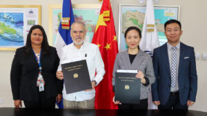 China dona fondo para contribuir a la labor de los guardaparques RD
