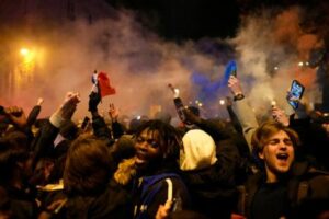 Francia: Muere un niño atropellado en festejos del Mundial Catar 2022
