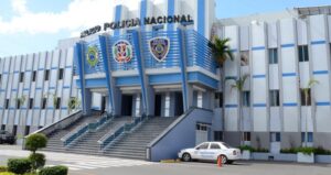 Se entregan a la Policía 37 personas perseguidas por criminales y delitos