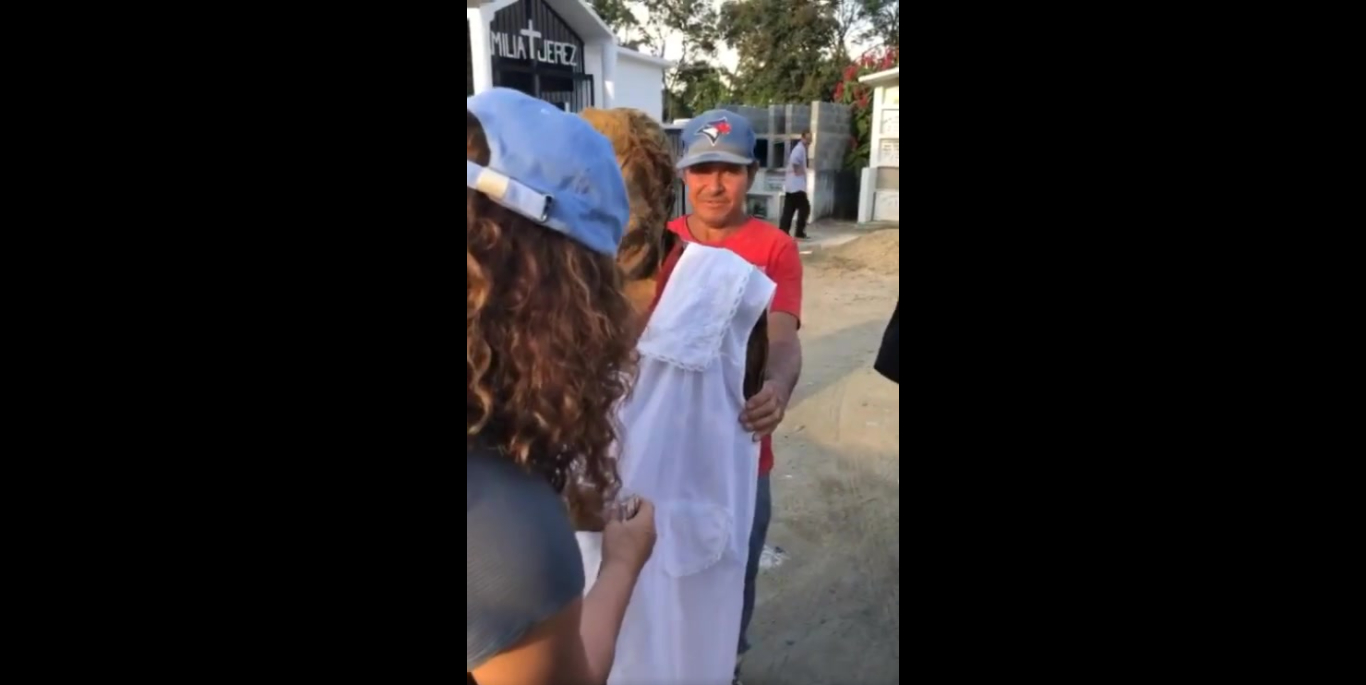 El video de la "abuela de Jarabacoa" desenterrada, viral en redes