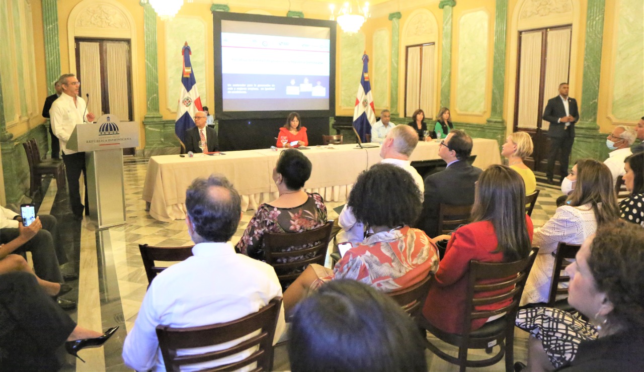 Presidente Abinader: “Recuperación económica sostenible e inclusiva depende de inversión con perspectiva de género”