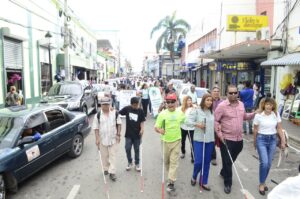 Personas con discapacidad conmemoran su día con caminata y misa