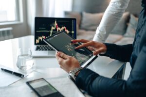 Revisión 2022 de banca global determina crecimiento sostenible