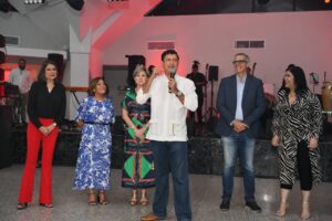 Multimedios del Caribe celebra fiesta navideña con el Conjunto Quisqueya