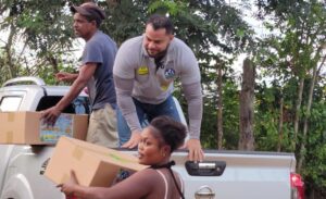 Fundación “Un Patrón a Seguir” impacta 1000 familias con cajas navideñas 