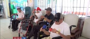 Piden no olvidar adultos mayores en festividades navideñas