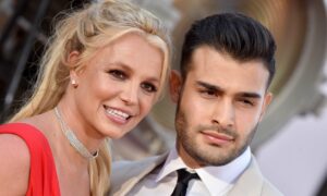Esposo de Britney Spears la defiende luego de publicar fotos intimas en redes sociales