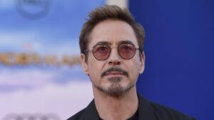 Robert Downey Jr. relató cómo su padre lo indujo a las drogas a los 6 años