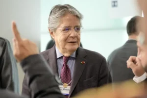 Renuncia ministro de Anticorrupción, Luis Verdesoto en medio de crisis