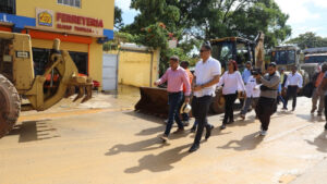 Agricultura inicia rehabilitación y construcción de 44 kilómetros de caminos en Samaná 