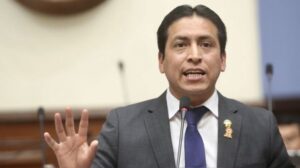 Congreso blinda a Freddy Díaz y evita su inhabilitación por 10 años tras denuncia por violación sexual 