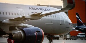 Hubo peleas, fallas técnicas y un parto en un avión que iba a Moscú 