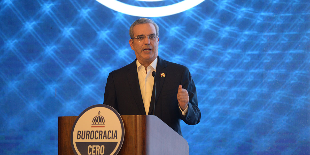Abinader encabeza en Miami presentación del Plan "Burocracia Cero"